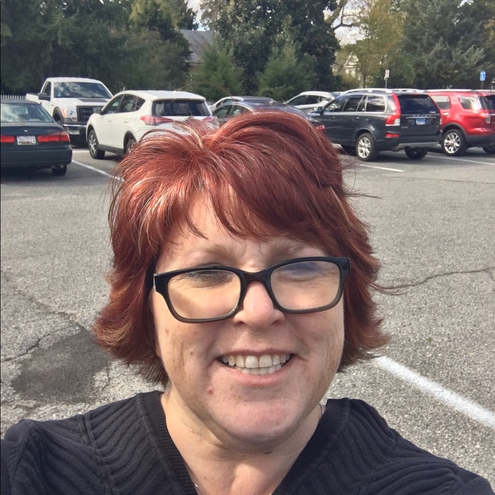 Meet your Posher, Jenifer